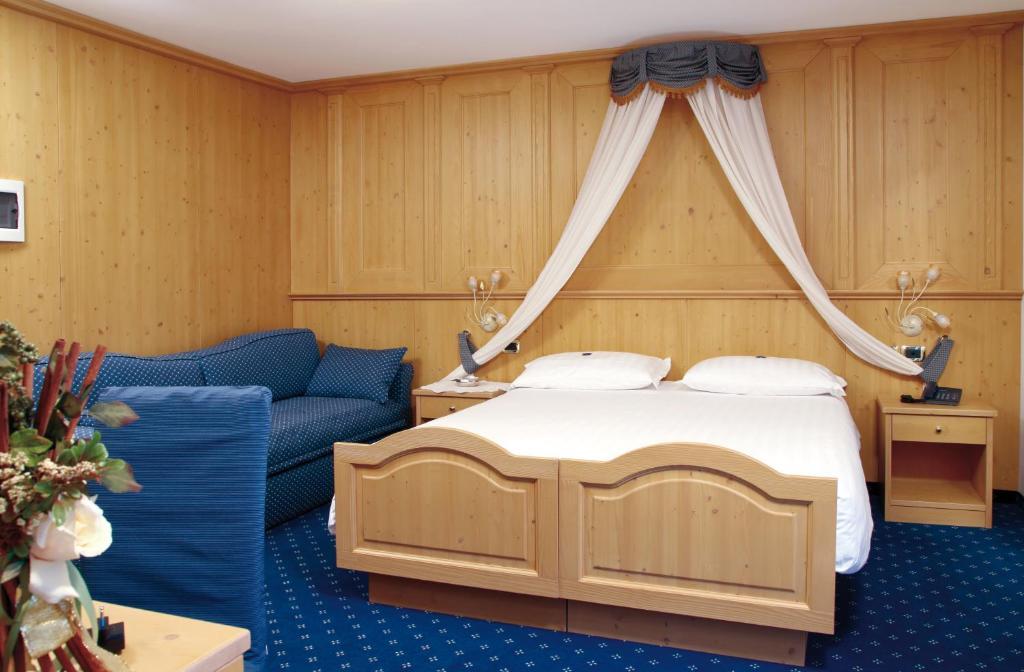 Hotel Gran Vacanze Rooms & Apartments 迪马罗 外观 照片