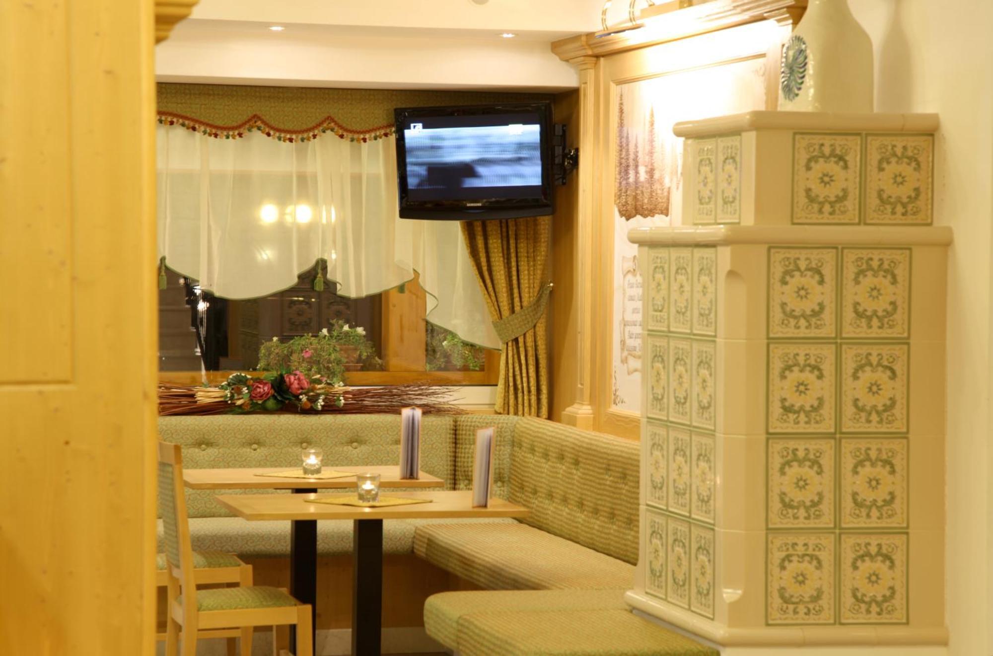 Hotel Gran Vacanze Rooms & Apartments 迪马罗 外观 照片