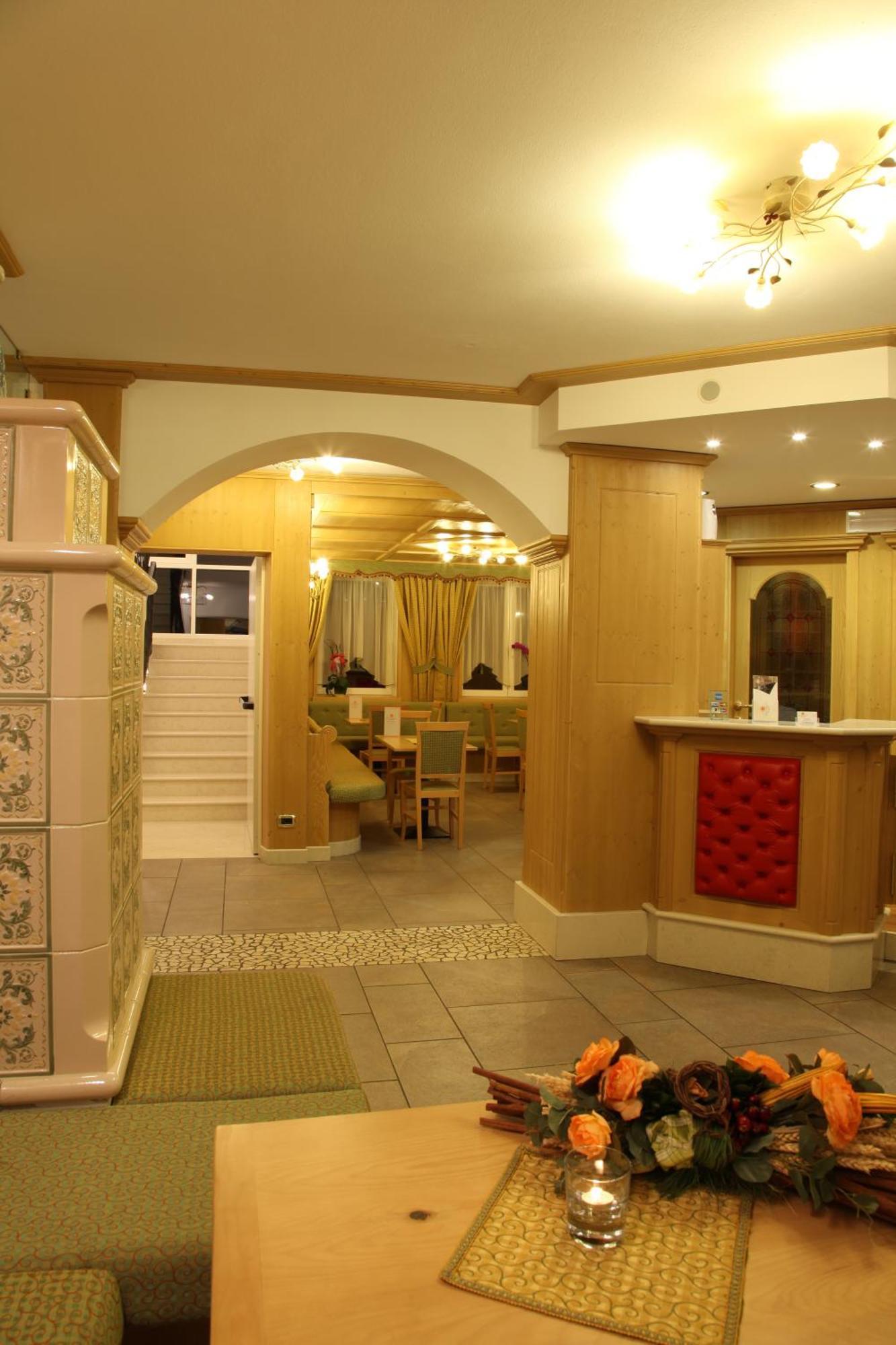 Hotel Gran Vacanze Rooms & Apartments 迪马罗 外观 照片